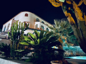 Отель  Manca Residence  Пальма-Ди-Монтекьяро